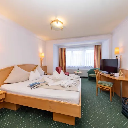 Der Schütthof 3*