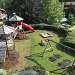 Der Schuetthof Отель