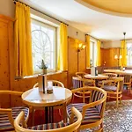 Der Schuetthof Otel 3*