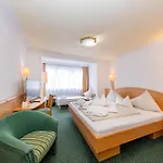 Отель Der Schuetthof Целль-ам-Зе
