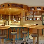 Der Schuetthof Отель