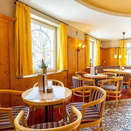 Der Schuetthof Otel 3*
