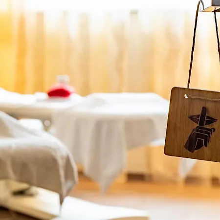 Der Schuetthof מלון צל-אם-זי