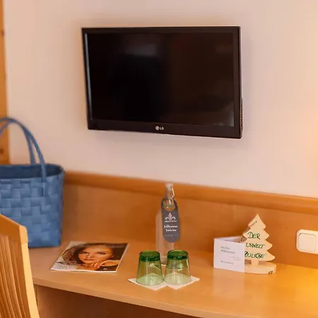 Der Schütthof 3*