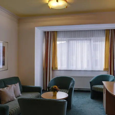 Der Schuetthof 3*