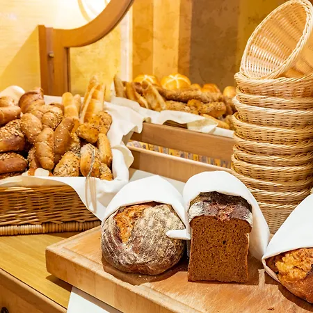 Der Schuetthof מלון 3*